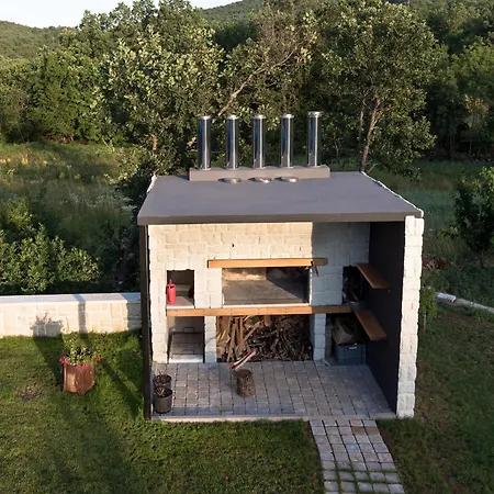 House Anka *